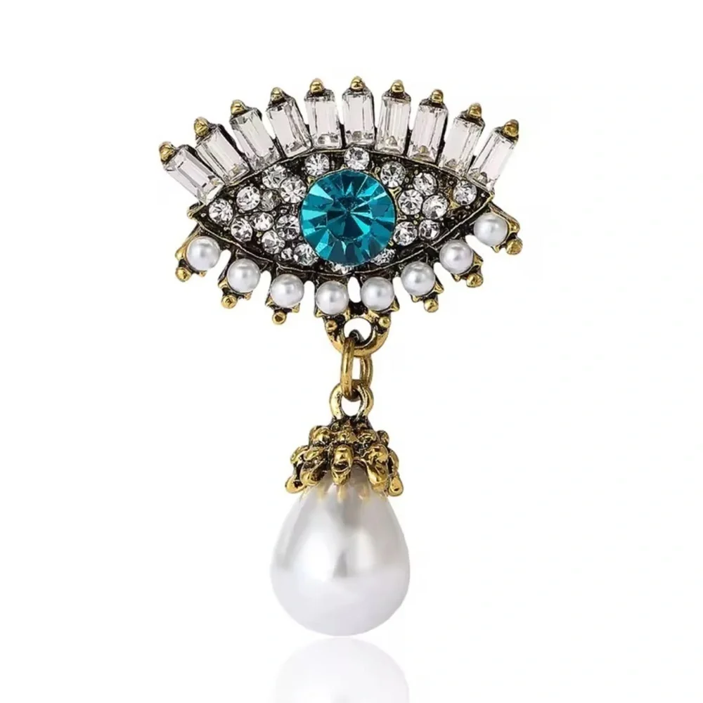 Azure Eye of Elegance Pearl Gold Brooch